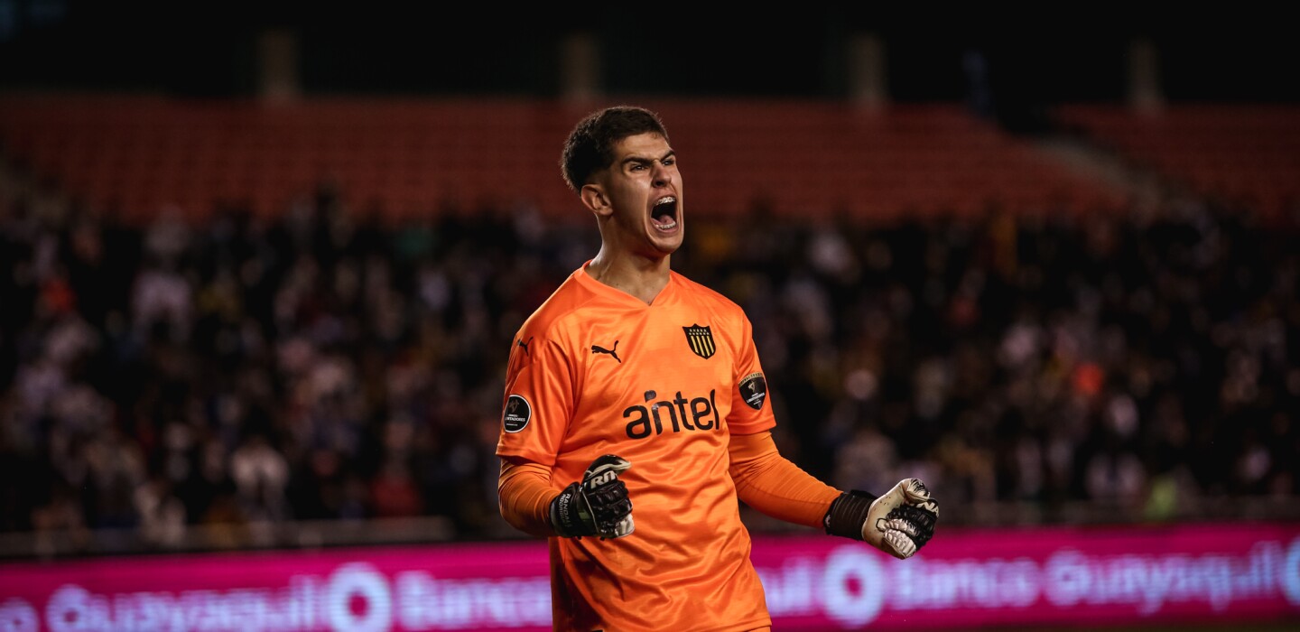 Este jugador es Randall Rodriguez